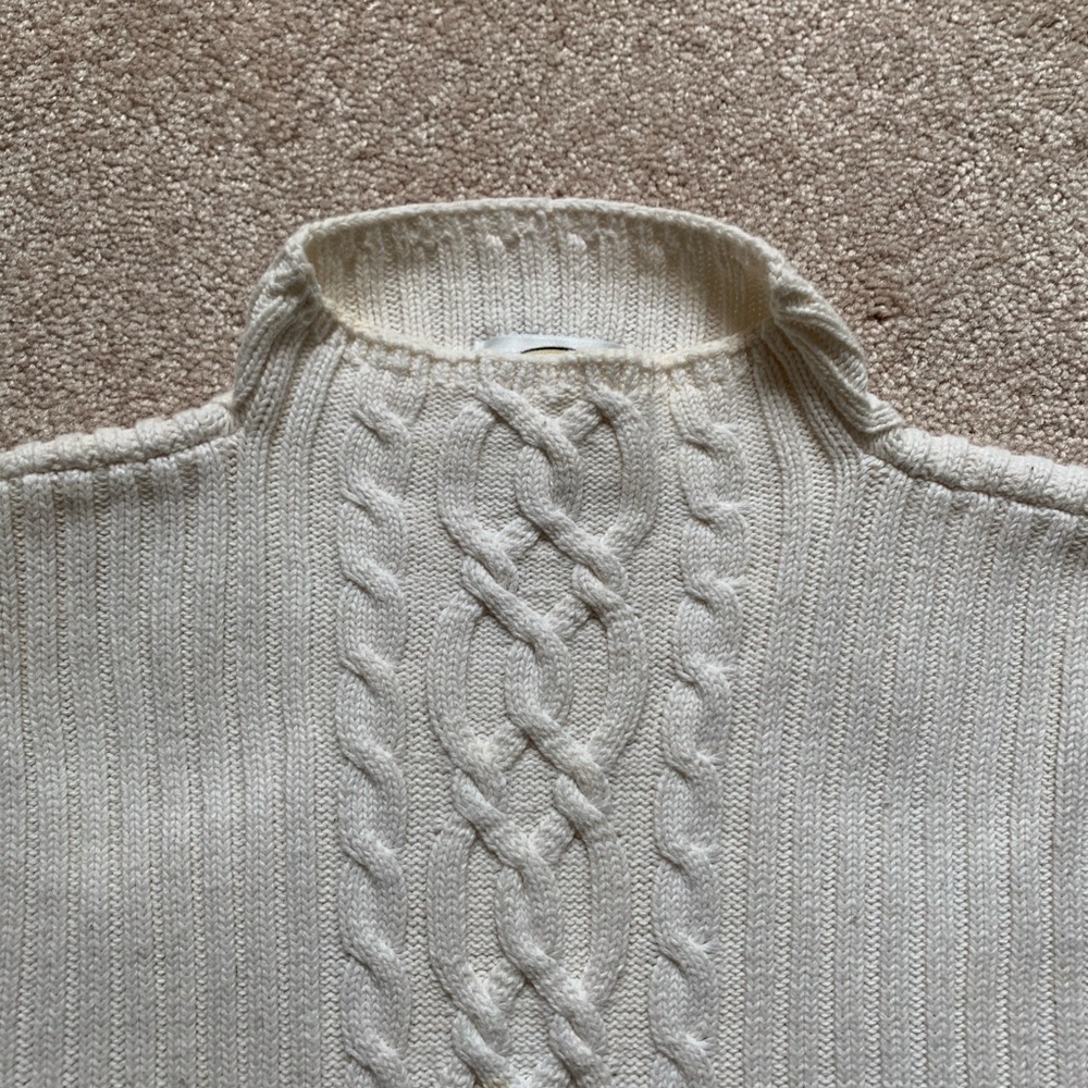Ivory mock-neck cable knit sweater - Picture 4 of 7